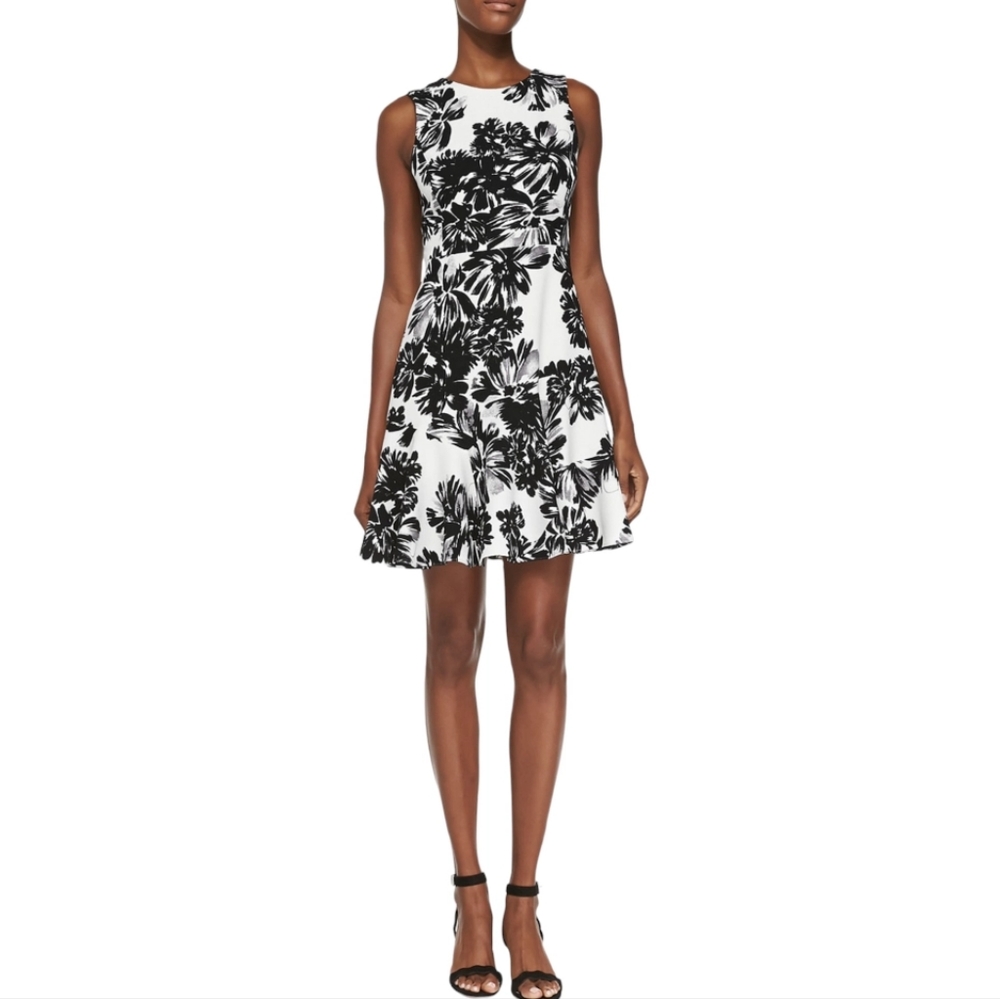 Rebecca TaylorSleeveless Splashed‎ Flowers Flippy Dress Sz 10
